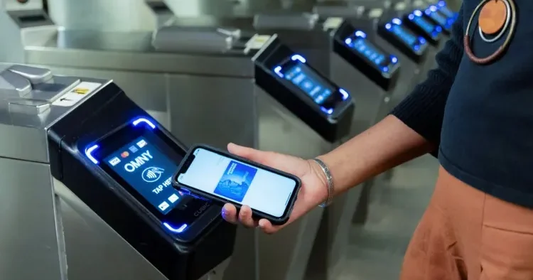 Metroda gediş haqqını bank kartı ilə ödəmək nə dərəcədə təhlükəsizdir? AÇIQLAMA