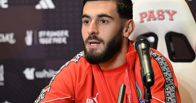 “Meydana qırmızı almağa yox, futbol oynamağa çıxıram”