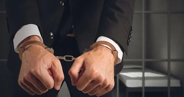 Bakıda əlillik dərəcəsi verən dələduz tutuldu