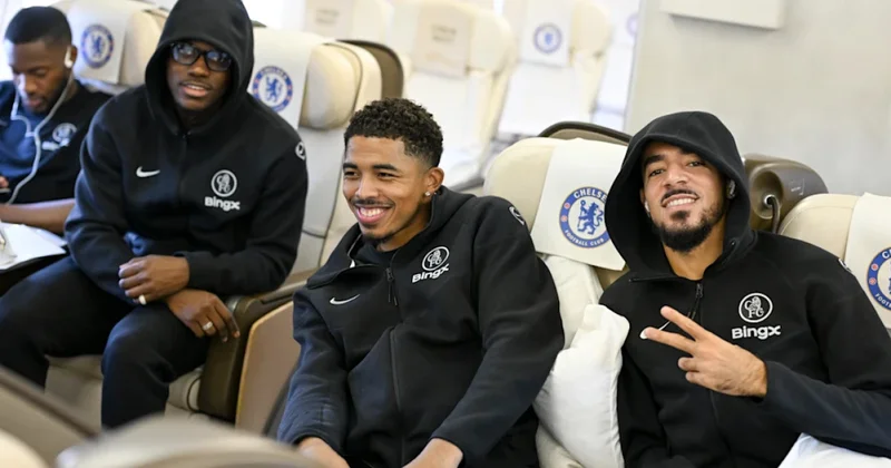 23 футболиста Челси прилетели в Баку