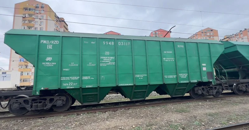 Поезд с пшеницей проследовал через Азербайджан в Армению (ФОТО/ВИДЕО)