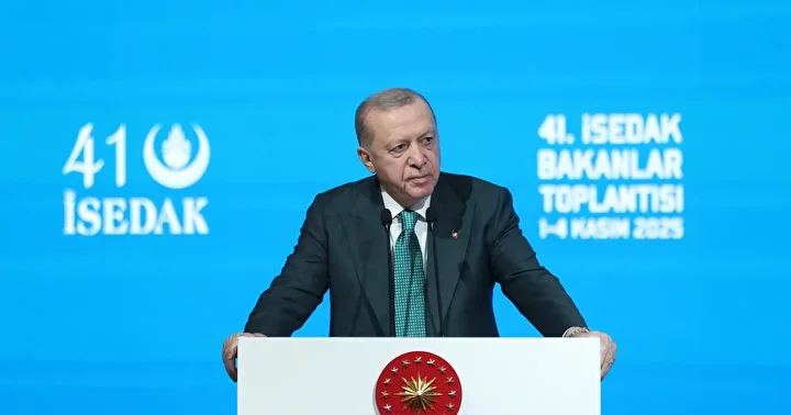 “Biz işğal və hücumları dayandırmayan bir hökumətlə üz üzəyik“ Ərdoğan