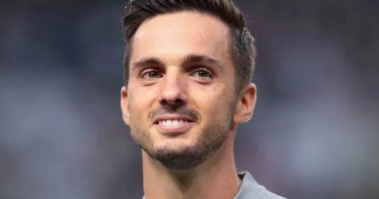 Mbappe tarixdəki ən yaxşı futbolçulardan biri olacaq PSJ nin sabiq yarımmüdafiəçisi