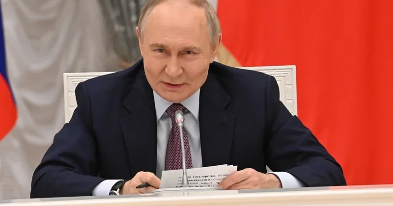 Путин наградил разработчиков Буревестника и Посейдона