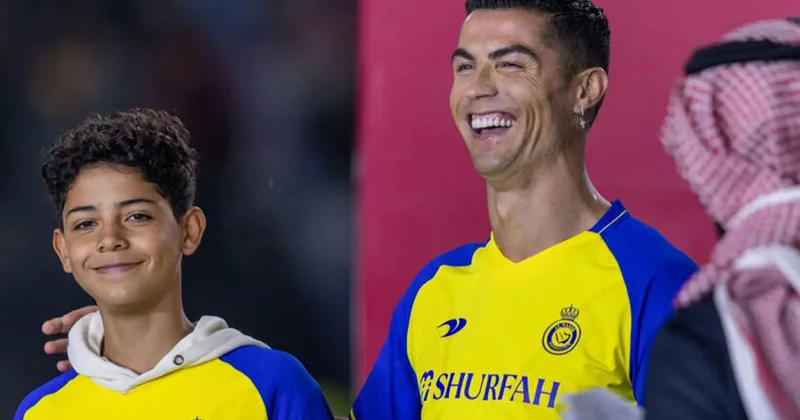 15 yaşlı oğluna yarım milyonluq Lamborghini ALDI FOTO