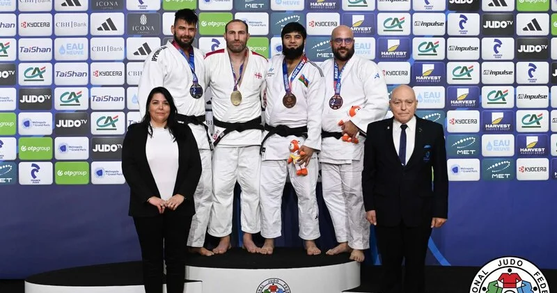 Azərbaycan cüdoçusu Parisdə bürünc medal qazandı FOTO
