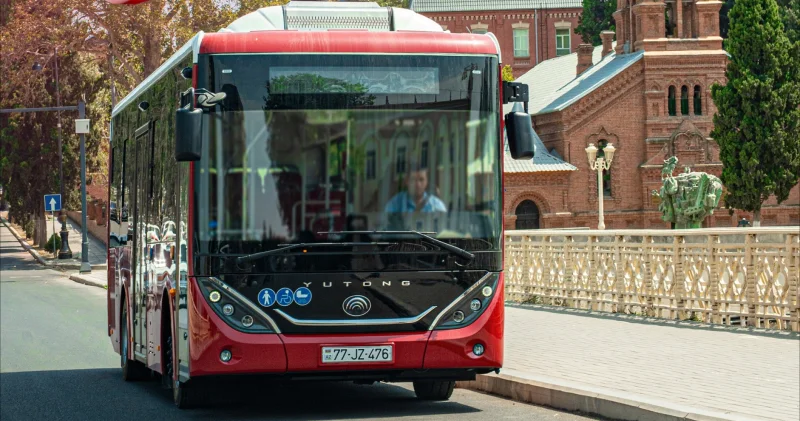 GƏNCƏ SAKİNLƏRİNİN DAYANACAQ PROBLEMİ “Nə qədər yol gedim ki, bir dayanacaq görüm?”
