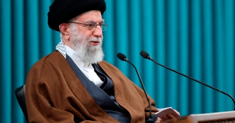 Xamenei: ABŞ İsraili dəstəkləməyi dayandırarsa...”