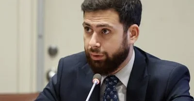 Serdar Kılıç erməni nazir müavininə bunu hədiyyə edib FOTO