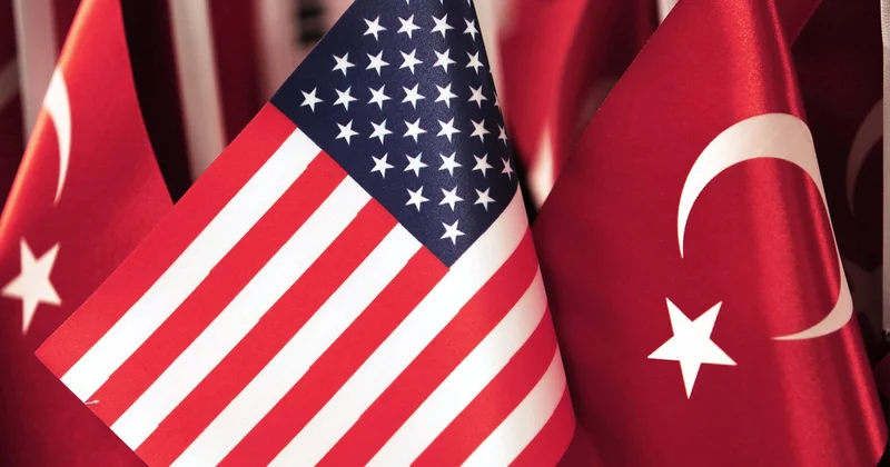 Hürriyet: Турция видит руку США и Британии в провале соглашения с курдами