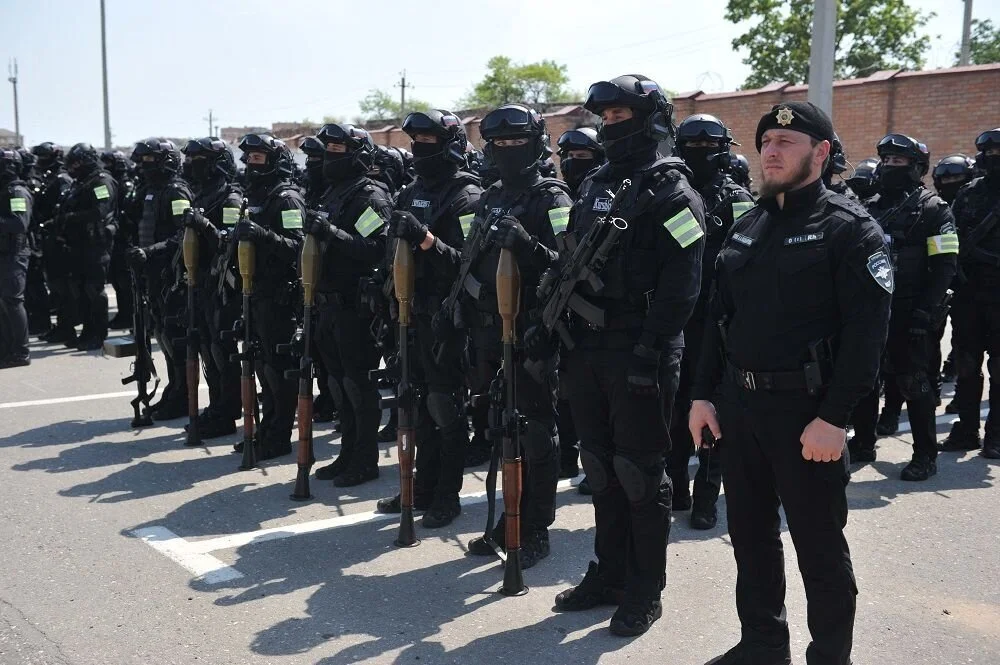 Qroznıda Əhməd Kadırov adına xüsusi təyinatlı polis alayına hücum edilib