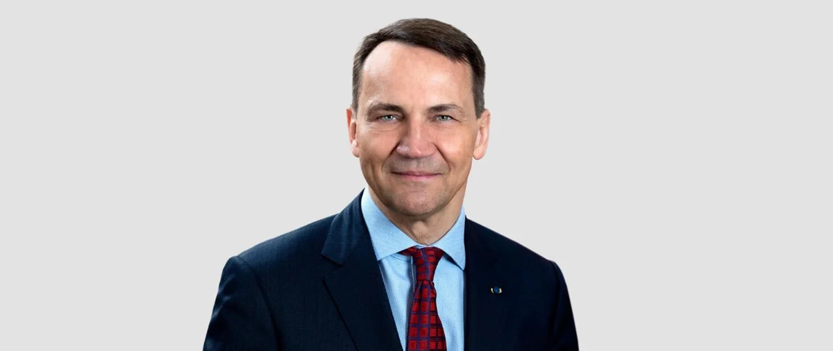 Sikorski: “NATO nüvə silahının qarşısının alınması üçün çalışır” KONKRET