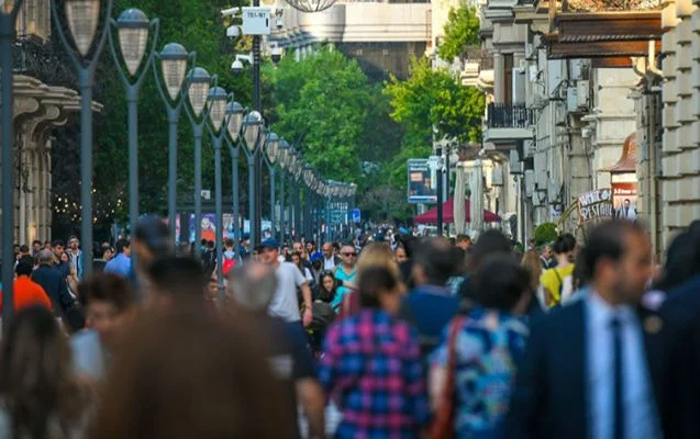 Bakıda yaşayan əhalinin sayı AÇIQLANDI