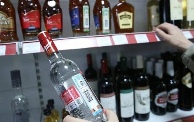 525ci qəzet Alkoqollu içkiləri bu qiymətdən aşağı satanların cəriməsi artırılır