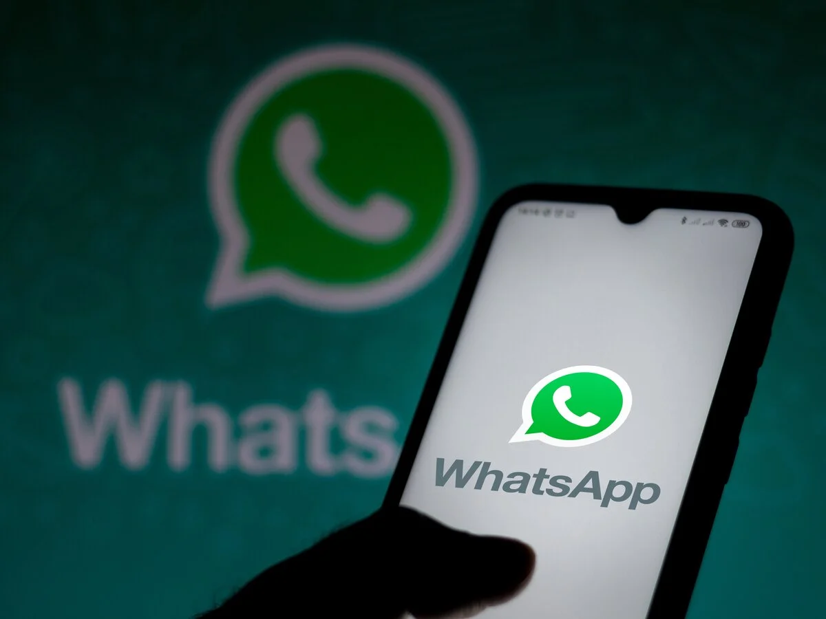 WhatsApp milyonlarla iPhone smartfonunda işini dayandıracaq