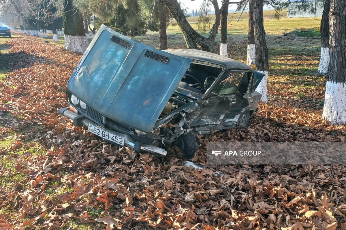 Zaqatalada 2 avtomobil toqquşub, xəsarət alanlar var FOTO