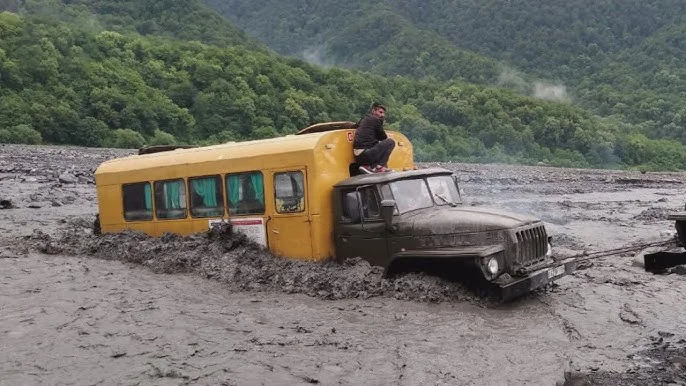 Ucqar kəndlərdə uşaqlar üçün avtobuslar ayrılacaq KONKRET