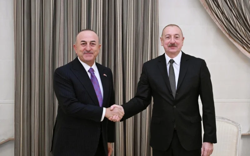 İlham Əliyev Çavuşoğlunu qəbul etdi FOTO