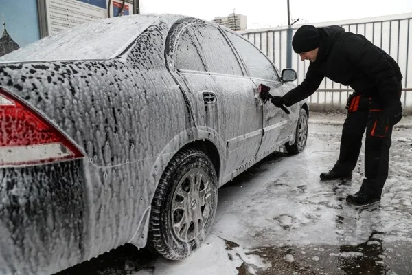 Avtomobili şampun və ya qab sabunu ilə yumaq olarmı?