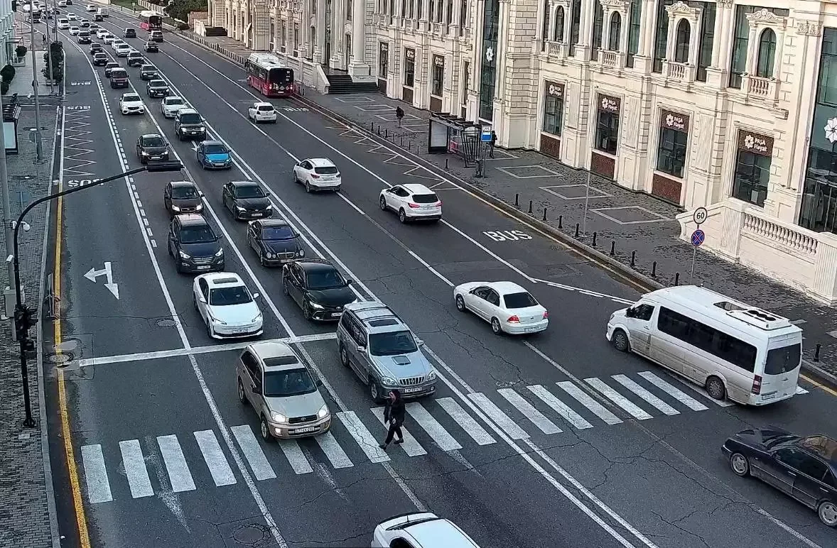 Bakıda hazırda sıxlıq müşahidə olunan yollar açıqlanıb