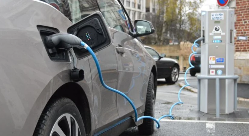 Elektromobillər üçün enerji doldurucularının yerləşdirilməsinə icazə tələb edilməyəcək