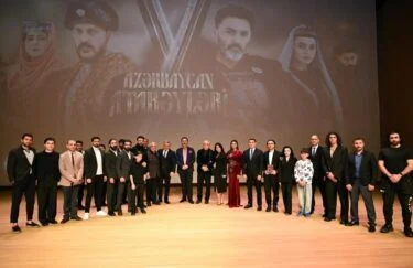 AzərbaycanTürkiyə kino əməkdaşlığının İLK NÜMUNƏSİ: “Azərbaycan Atabəyləri”nin YARATDIĞI TƏƏSSÜRAT FOTOLAR Yeni Çağ Media