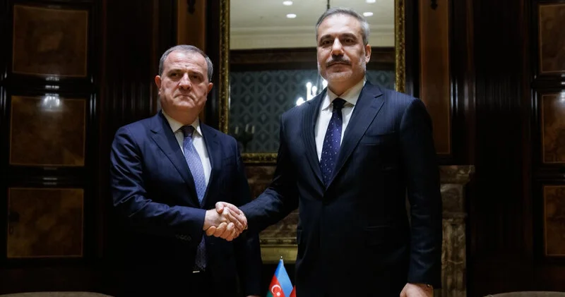 Ceyhun Bayramov Hakan Fidanla təhlükəsizlik məsələlərini müzakirə etdi