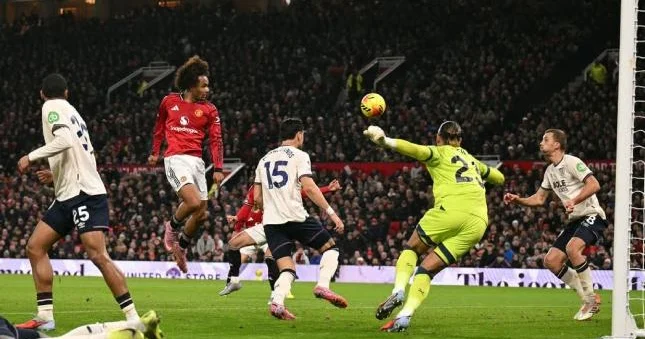 Mançester Yunayted qələbəni əldən verdi