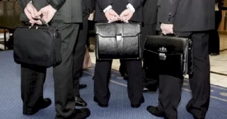 Deputatlarla bağlı qanunun sərtləşir Dəyişiklik