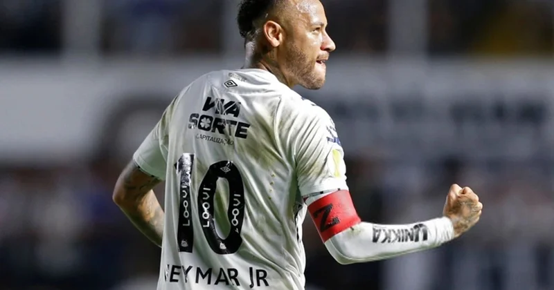 Neymar 3 il sonra het trik etdi Video