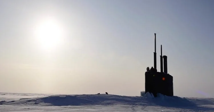 Britaniya və Norveç Rusiya ilə mübarizə aparmaq üçün birgə donanma yaradır