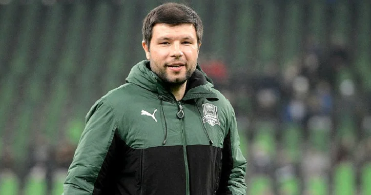 Syomin Murad Musayevi müdafiə etdi, Mostovoyun cavabını verdi Heç mən də onun kimi futbol oynamamışam