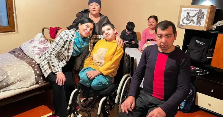 Elnarə Akimova sağlamlıq imkanları məhdud şəxsləri ziyarət etdi FOTO