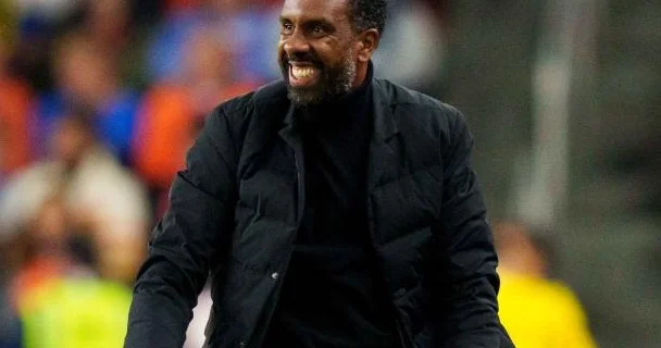 Seltik ona tapşırıldı