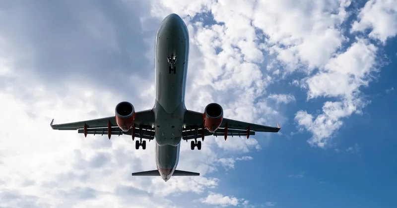 Самолёт, летевший из Москвы в Пхукет, подал сигнал тревоги ОБНОВЛЕНО