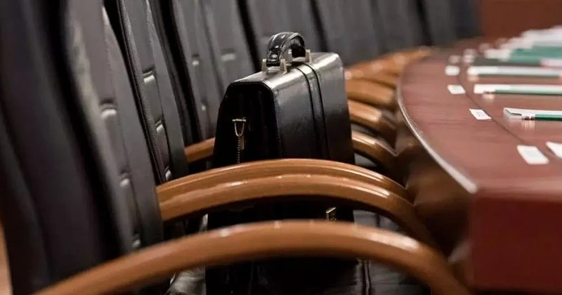 Bu halda deputatın mandatı əlindən alınacaq Yeni qayda