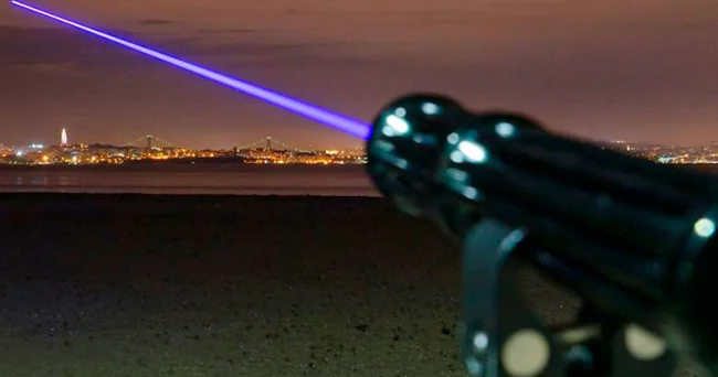 Gözlənilməz işıq maqnetizmi fizikləri heyrətləndirdi