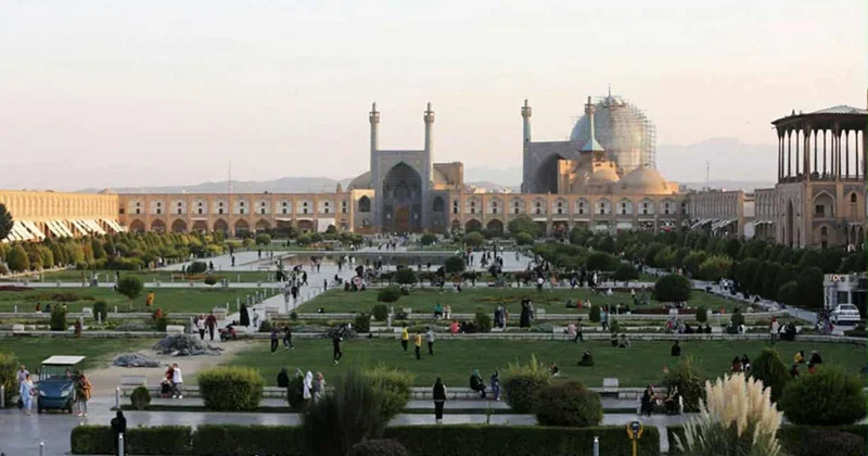 İran 170 min əcnəbini şəhərdən çıxarır SƏBƏB