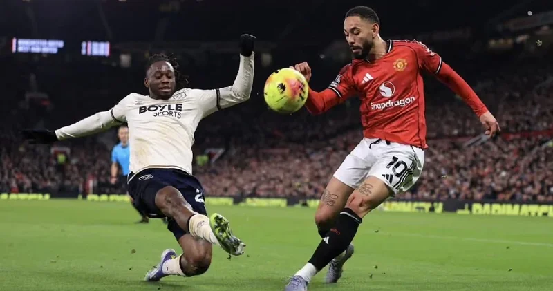 “Yunayted” autsayderlə bacarmadı