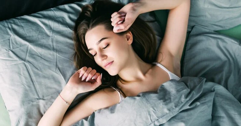 Səhərlər qaranlıq otaqda oyanmaq təhlükəlidir? Yeni araşdırma