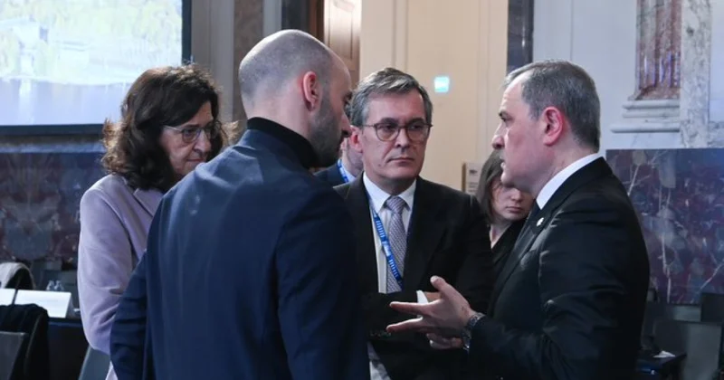 Баку и Париж обсудили отношения