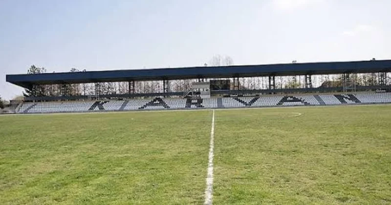 Yevlax şəhər stadionunun problemi tükənmir... PFL kluba niyə icazə verib?