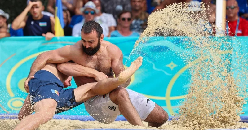UWW Azərbaycanda çimərlik güləşinin inkişafını yüksək qiymətləndirib