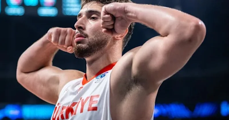 Türkiyəli basketbolçu NBA nın tarixinə düşüb