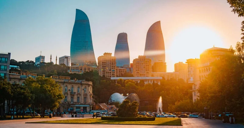 Bakının bəzi yerlərində torpaq yarıbayarı bahalaşdı VİDEO