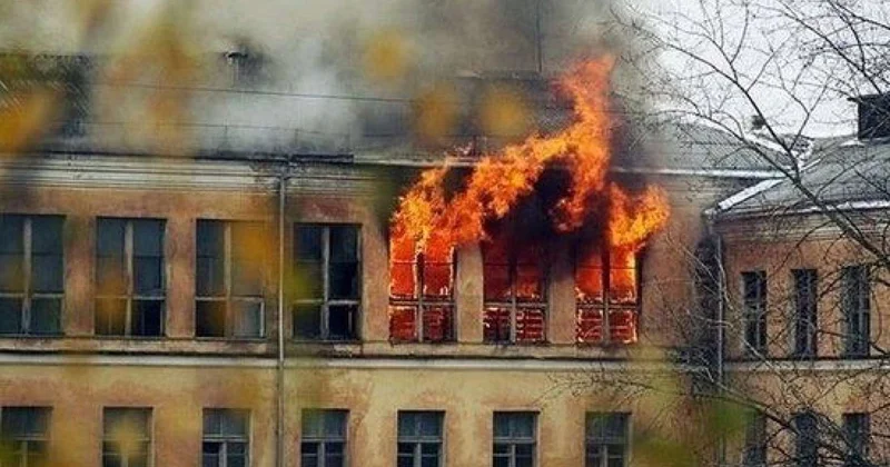 Beşmərtəbəli binada yanğın oldu