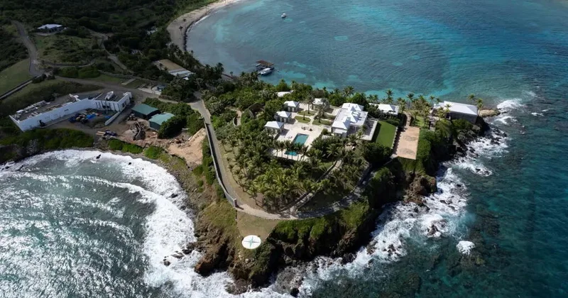 Опубликованы новые кадры с острова Эпштейна ФОТО