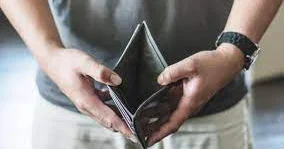 Maddi çətinliklər ailə münasibətlərini necə pozur ? ARAŞDIRMA