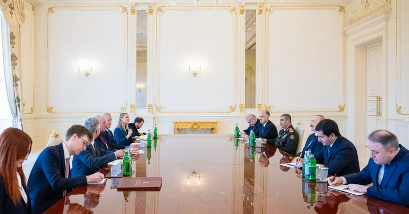 Böyük Britaniyanın müdafiə naziri Lord Koaker Bakıya səfər edib