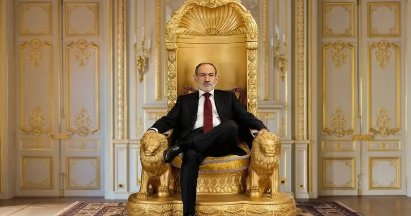 Философ на троне